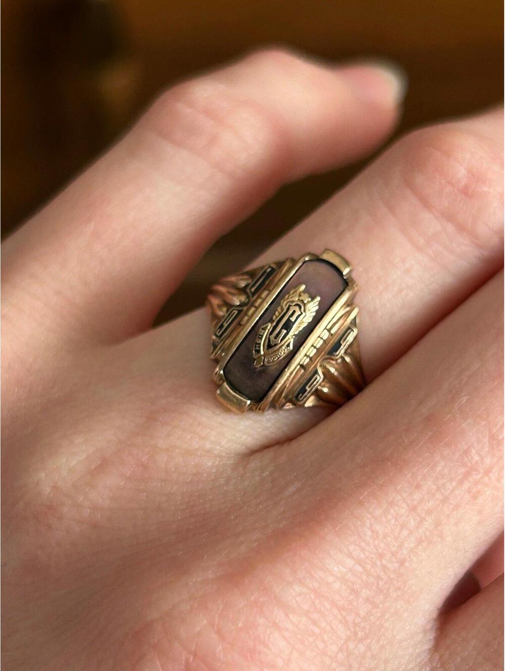 Vintage 1949 10K Gold Abalone Class Ring Size 4.5 Mid Century 4g